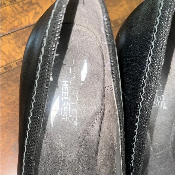 Aerosoles Black Women's High Heel Loafers - Picture 3 of 6
